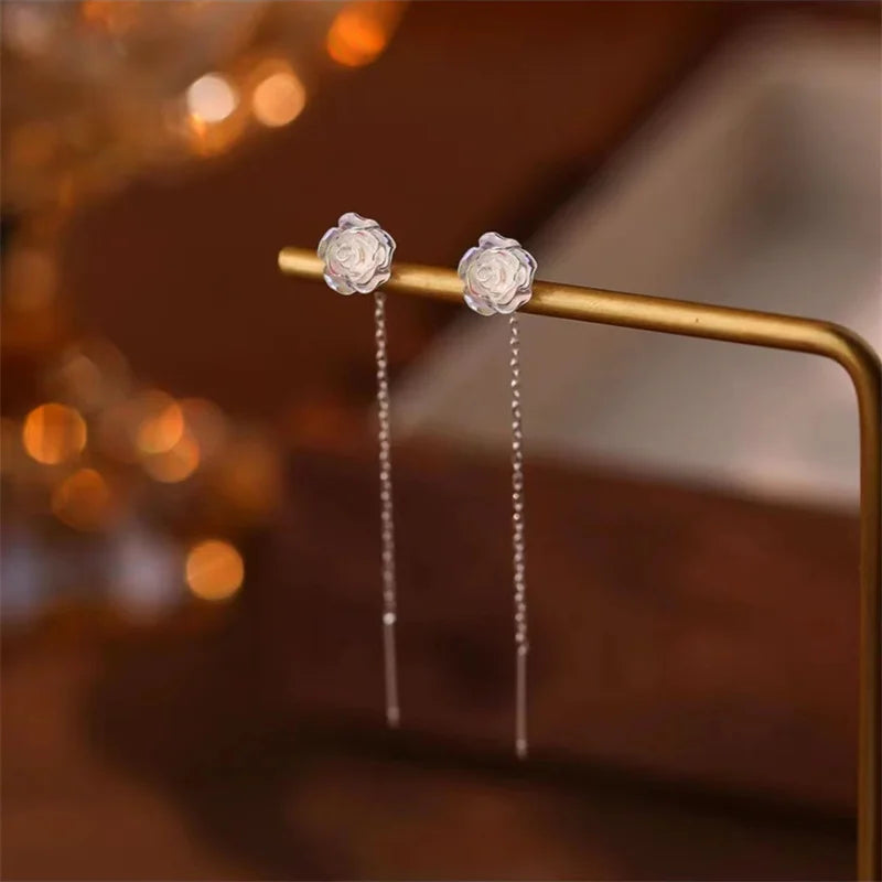 THE GOLDEN COCOON PEARL DROPS