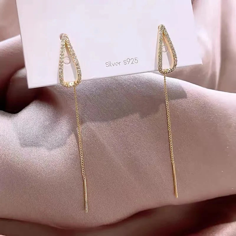 THE GOLDEN COCOON PEARL DROPS