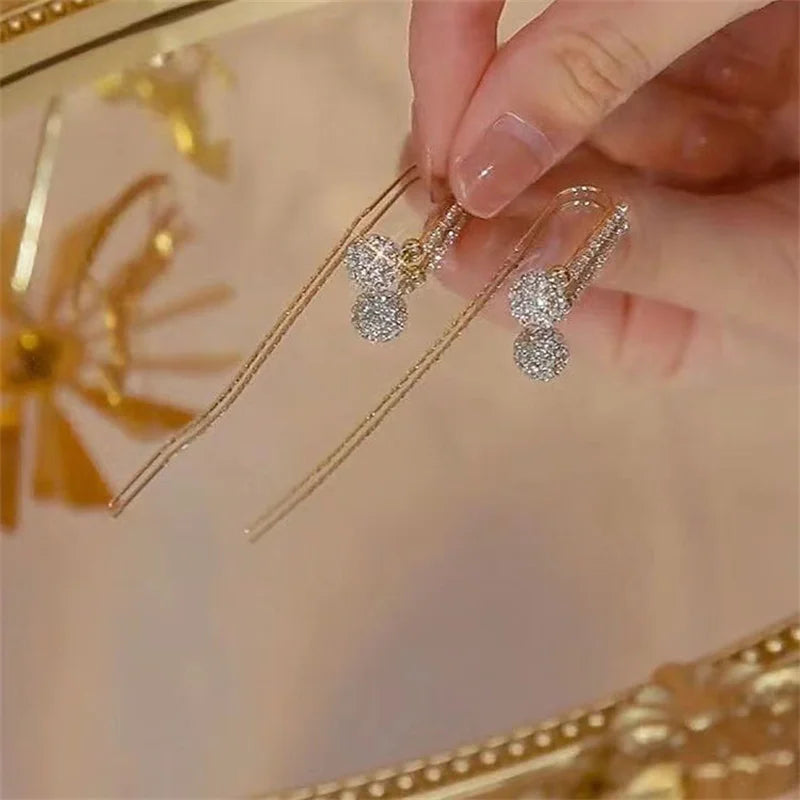THE GOLDEN COCOON PEARL DROPS